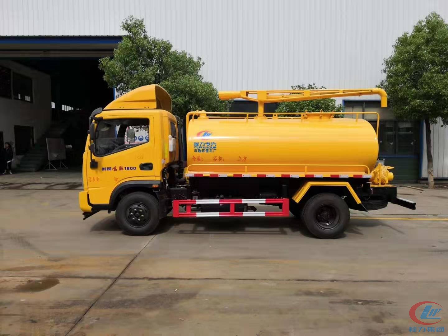 易倍·(中国)体育EMC专汽时风风驰黄牌吸粪车